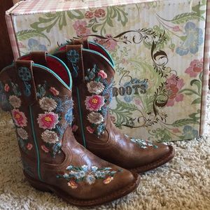 Macie Bean cowboy boots